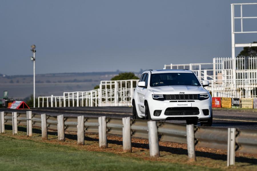  Jeep Grand Cherokee Trackhawk (WK2) 2019 года  (ZA) (фото 32 из 40)
